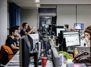 17642625486928829435d94_1764262548_3x2_xl